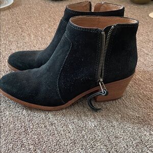 Black Suede Ankle Boots, Madewell brand. 7.5, 7 1/2